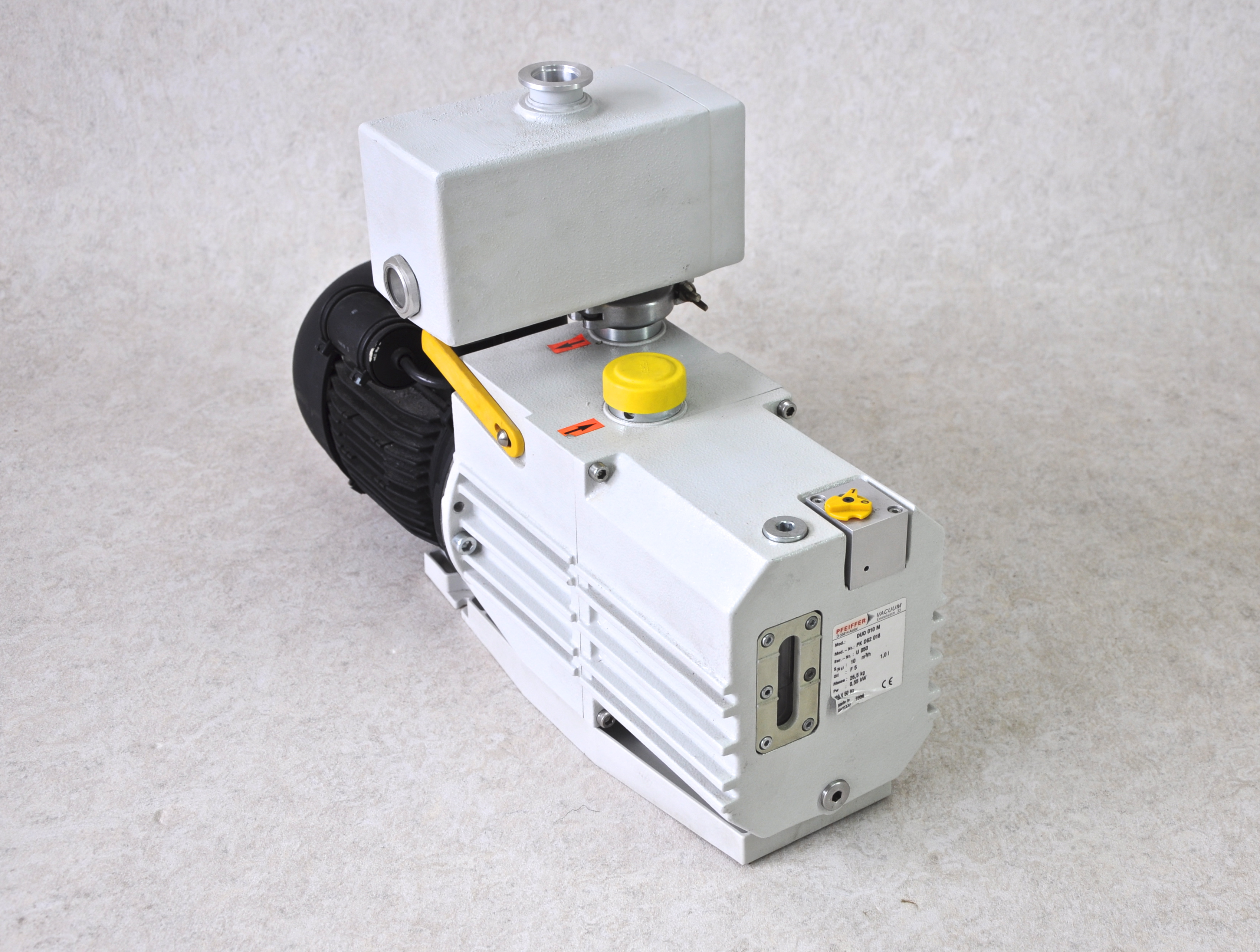 Pfeiffer Duo 010 M Vacuumpump - Gemini BV