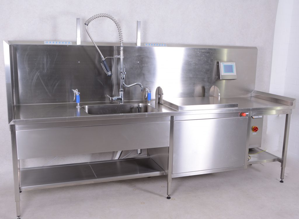 Siemens Cleaning Table - Gemini BV