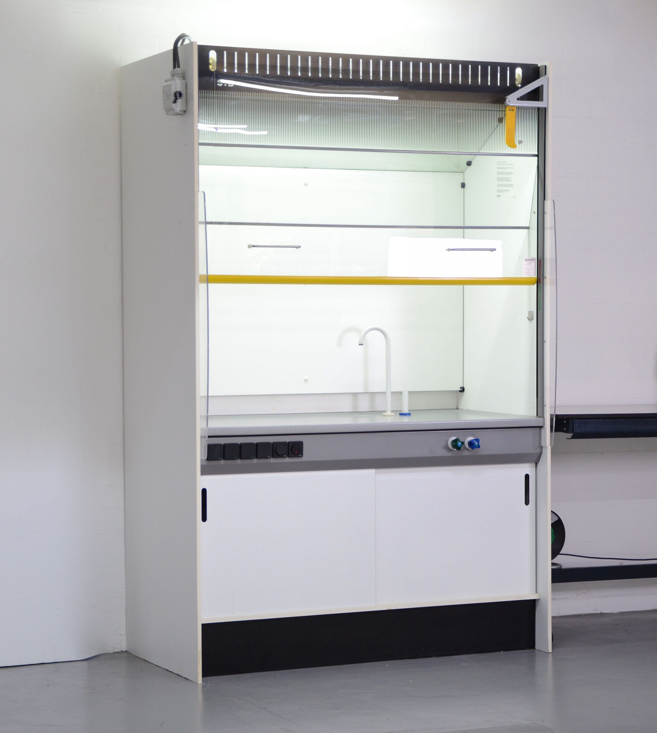 S+B Fume Hood - Gemini BV