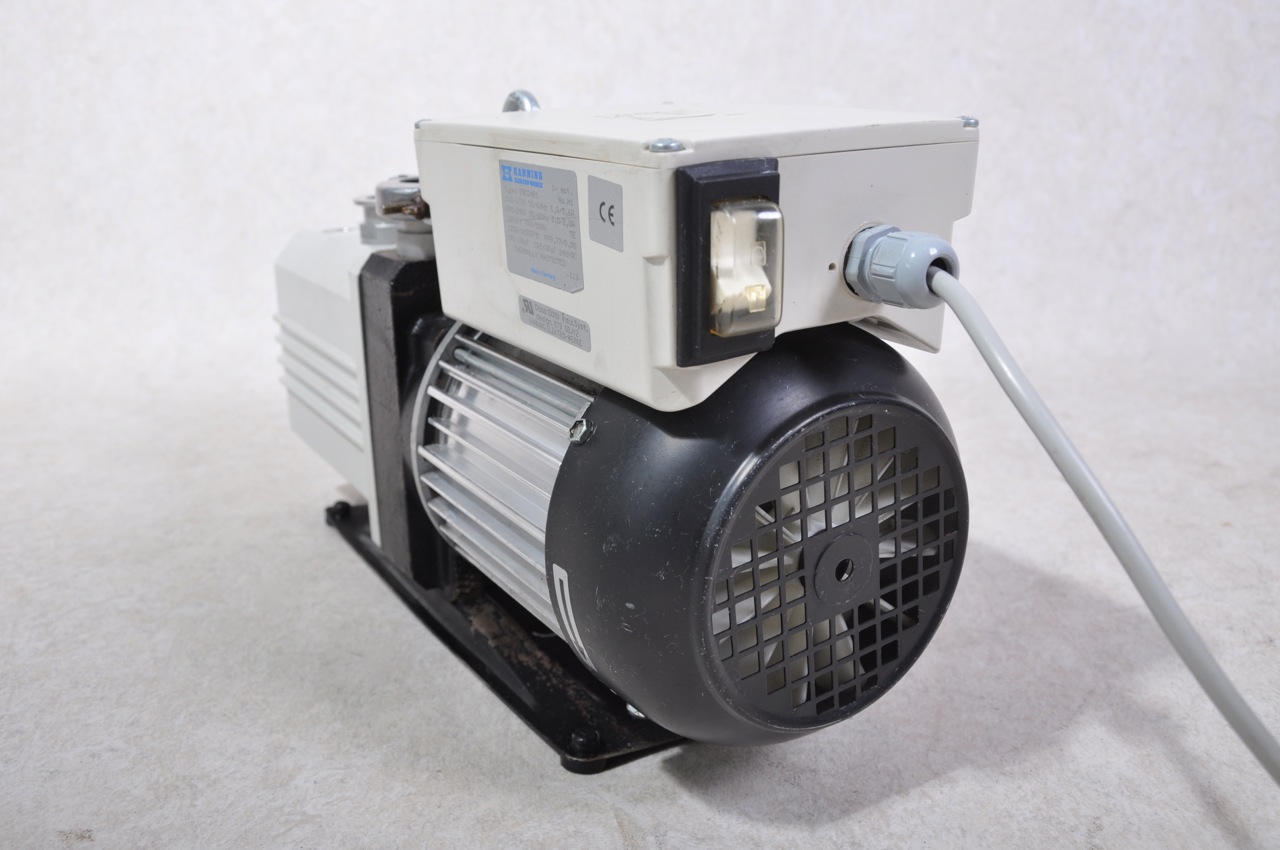 Leybold Trivac D10E Vacuumpump - Gemini BV