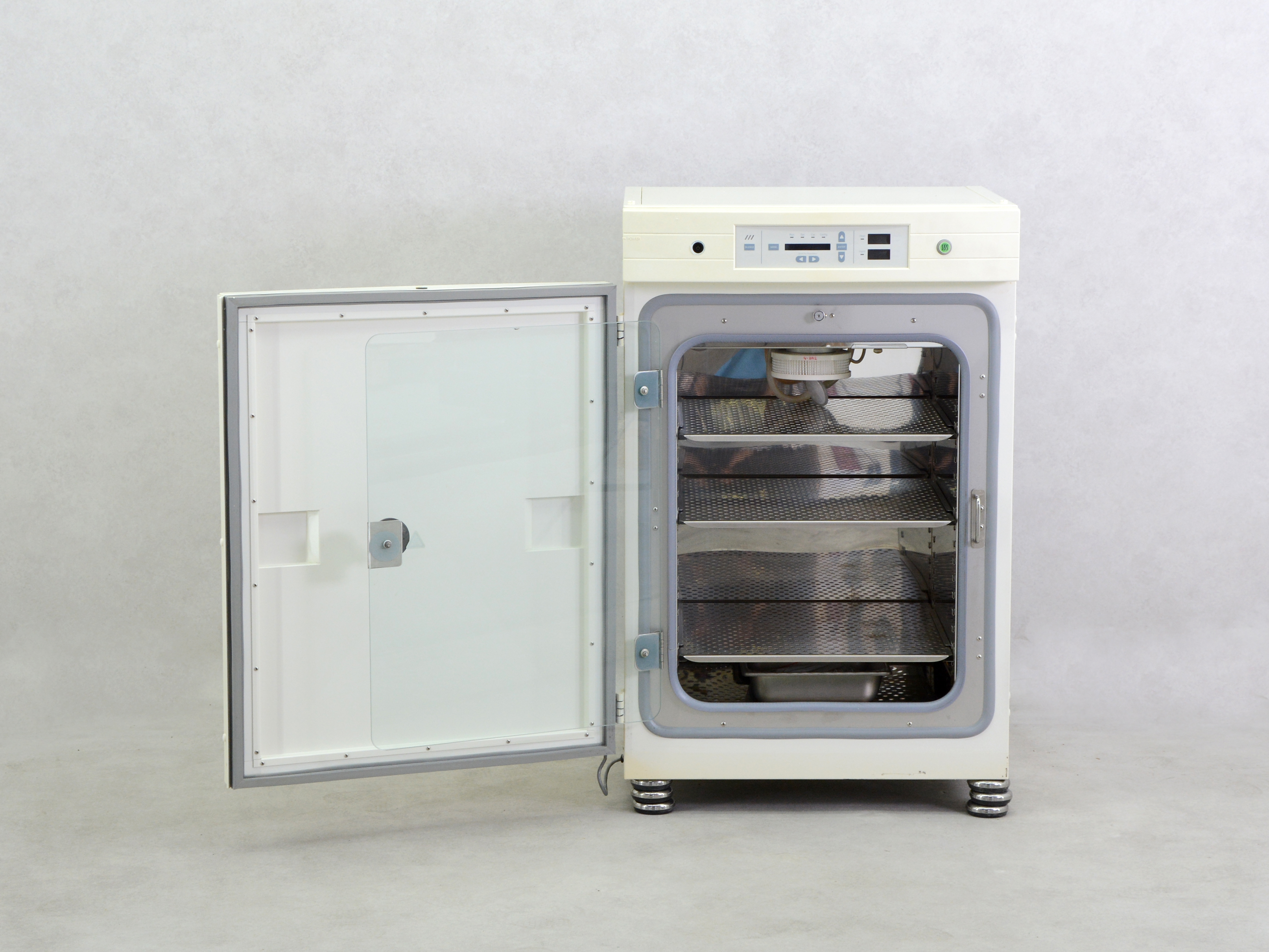 Thermo Scientific 371 CO2 Incubator Gemini BV