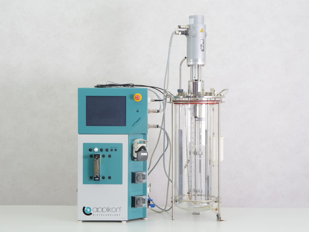 Applikon Ez-Control Bioreactor - Gemini BV