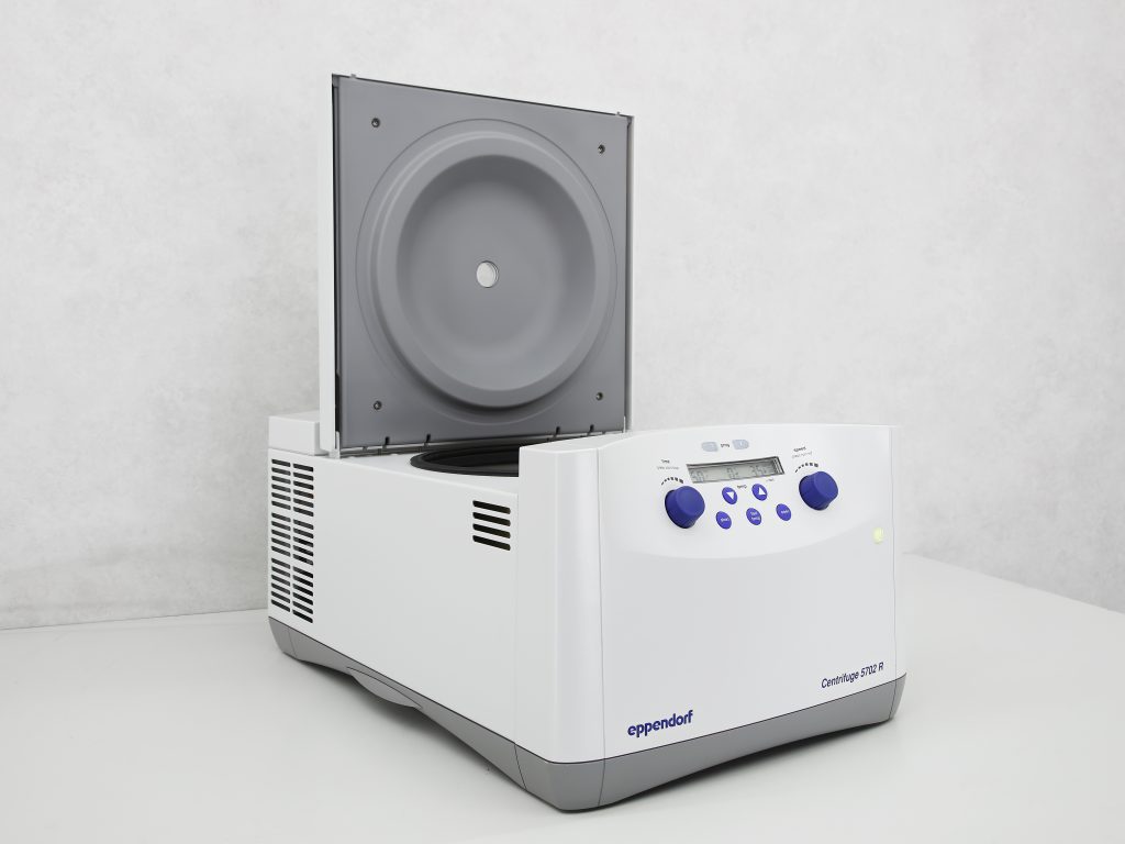 Eppendorf 5702R Centrifuge - Gemini BV